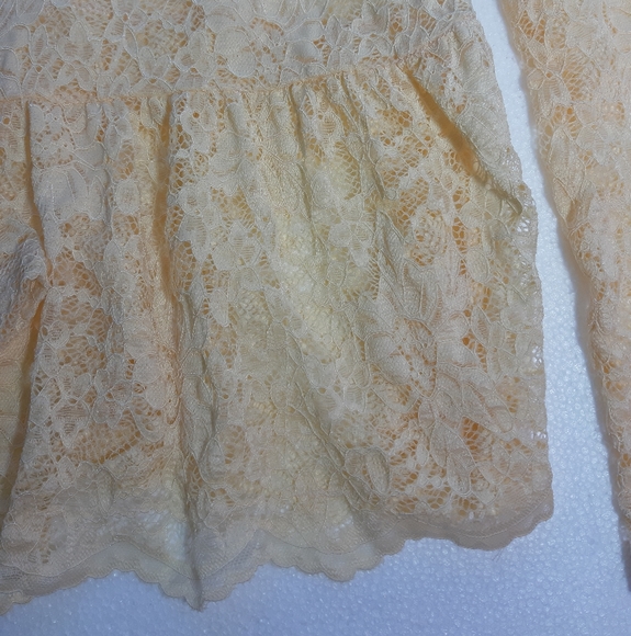 Tinywillow Lace Shirt XS NEW - Picture 2 of 8
